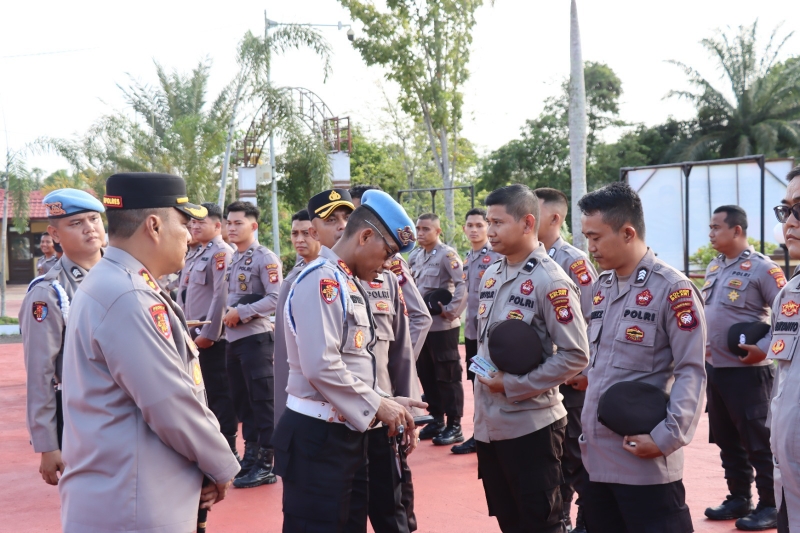 AKBP Bibit Triyono Pimpin Pemeriksaan Handphone Personel Polres Melawi