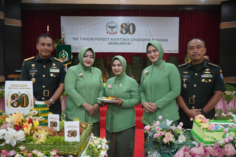 HUT Persit ke-80 di Sintang, Danrem 121/Abw Apresiasi Peran Istri Prajurit