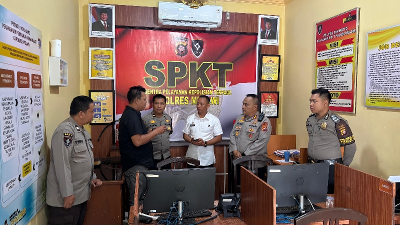 Kapolres Melawi AKBP Harris Batara Simbolon Tinjau Layanan 110, Pastikan Respons Cepat Polri