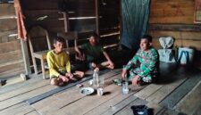 Kebahagiaan Warga Desa Sei Rambai, Rumah Akan Direhab Satgas TMMD Ke-128 Kodim 1204/Sanggau