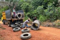 Satgas TMMD Ke-128 Kodim 1204/Sanggau Drop Material Gorong-Gorong, Percepat Pembangunan Infrastruktur Desa