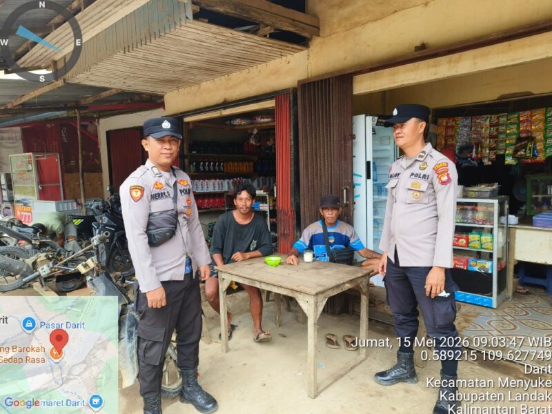 Samapta Polsek Menyuke Laksanakan Patroli Siang dan Sampaikan Imbauan Kamtibmas kepada Warga